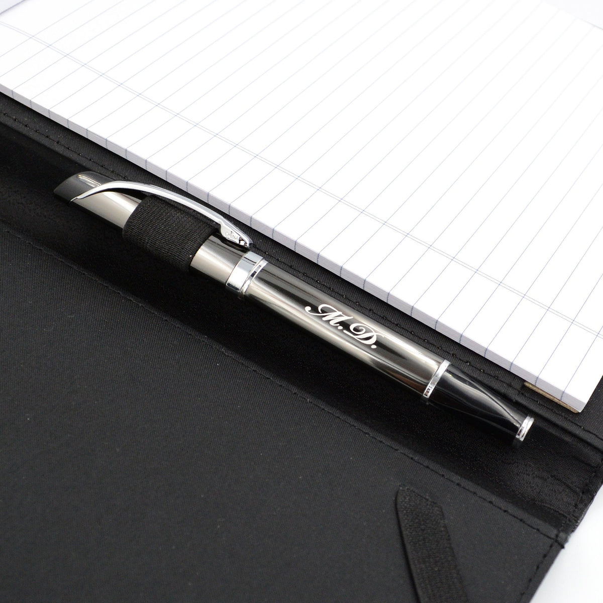 Kugelschreiber mit Monogramm Kuli dreieckig Tintenroller Wunschgravur Geschenk Arzt Geschenkidee Abitur Stift mit Lasergravur