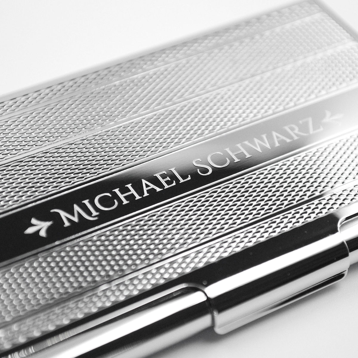 Visitenkartenetui mit individueller Gravur Visitenkartenbox personalisiert Geschenk Makler Geschenkidee Business